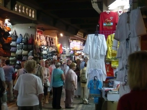 61 MaskaT Im Souk