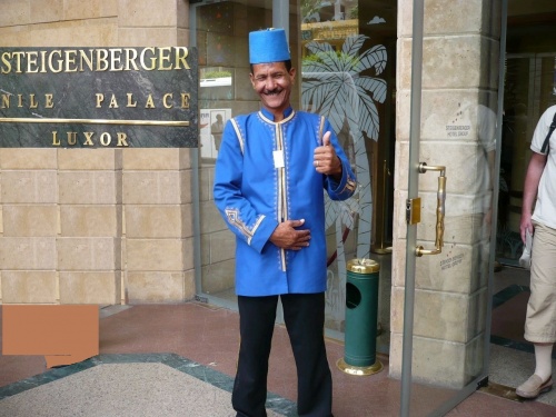 89 Luxor Mittagspause