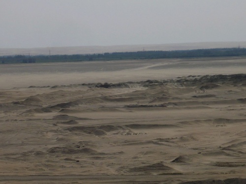 124 SUEZ - KANAL - Durchfahrt - viel Wüste