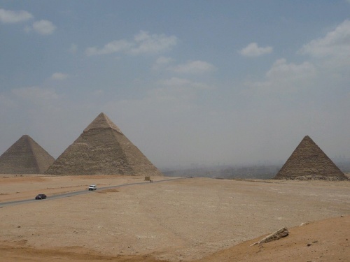 134 Gizeh  Cheops- _ Chefren- und Mykerinospyramide