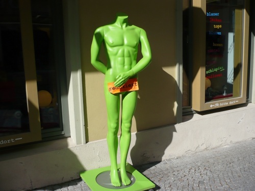 KURIOSES 32 Reduzierter Mensch