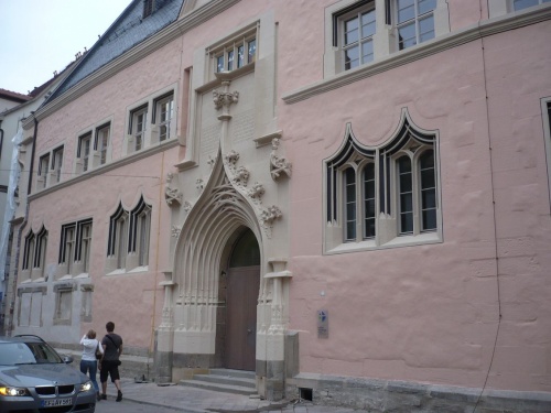 Die älteste UNI Deutschlands nach Wiederaufbau 