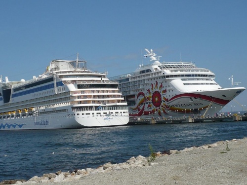 NorwegianSUN und AIDA
