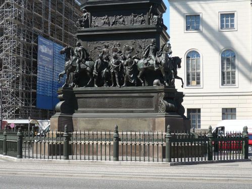 Urlaub bei Berlin 065 _ Besuch in Berlin_ Der Alte Fritz 2