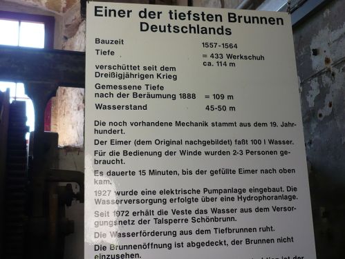 2012.07.04 Heldburg_Thür. SchlossBrunnen