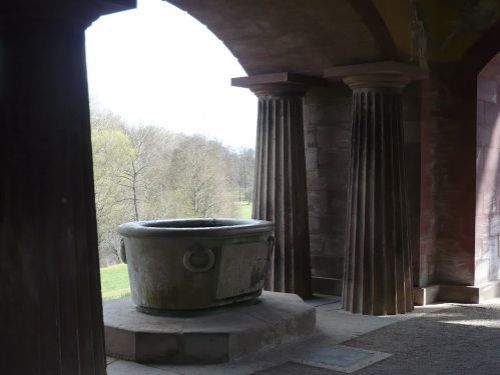 Weimar Nymphenbrunnen / Römisches Haus