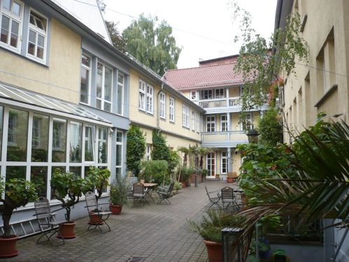 Regierungsstraße _ Palmenweinhof