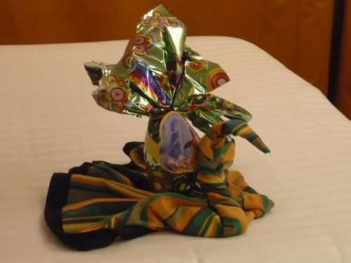 281 6.KSF MACEIO _Ei auf dem Bett