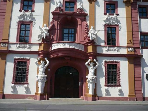 ERFURT - Eingang zur Staatskanzlei