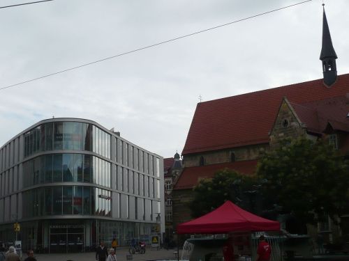 Anger _ UrsulinenKloster u. Moderne