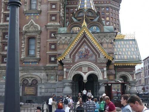 StPbg_ Christi-Auferstehungs-Kirche