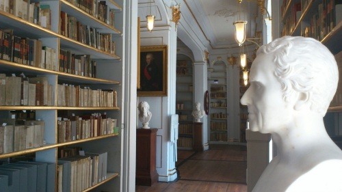 Weimar 08 Anna-Amalia-Bibliothek Rokokosaal 5