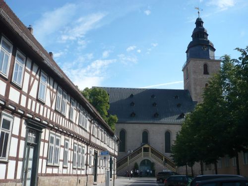 Sondershausen 33 Pfarrstraße m.Trinitatiskirche