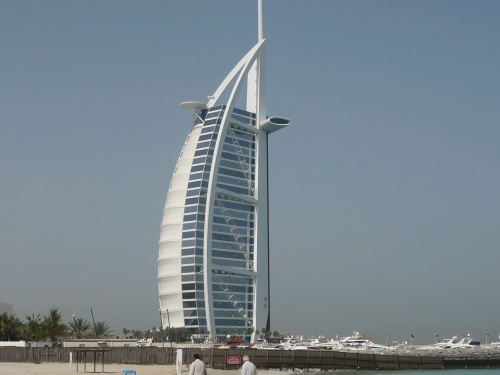 12 Dubai Hotel Burj Al Arab