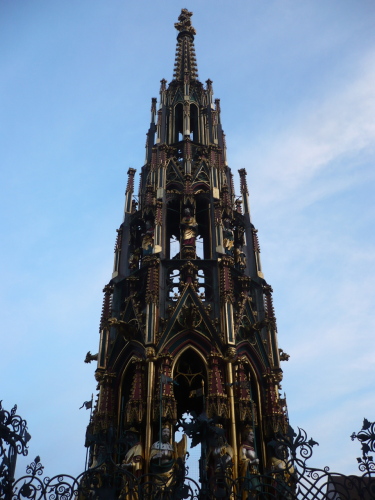 Nürnberg 030 Der schöne Brunnen