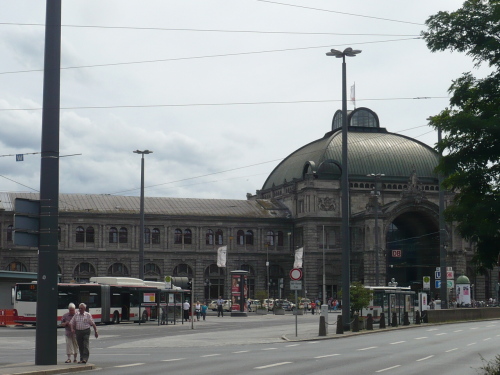Nürnberg 005 Umfeld v. Hotel Hbf