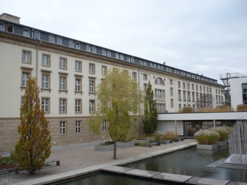 Thür. LandTag 10 AbgeordnetenBürohaus v. Innenhof