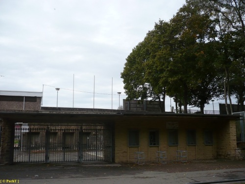 SteigerWaldStadion EF 08 rt. Eingang v. Südpark