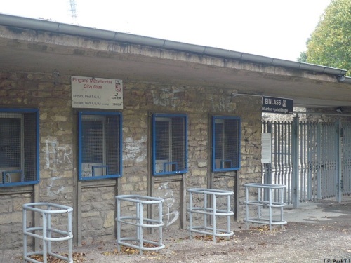 SteigerWaldStadion EF 07 lk. Eingang v. Südpark