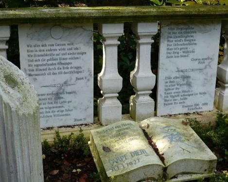 Weimar Historischer Friedhof 11