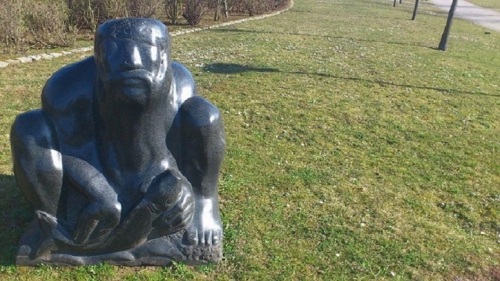 MANN - stark aber gedemuetigt