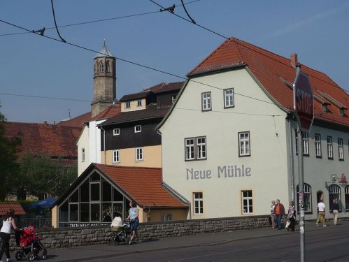 Schlösserstraße _ Schlösserbrücke PrdigerKirche