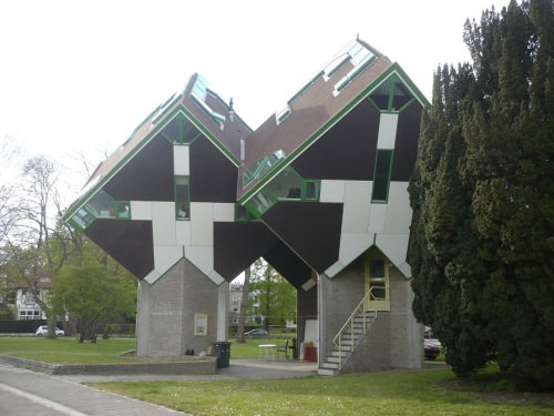 2015.04.30 - 05.03._31 KubusHäuser