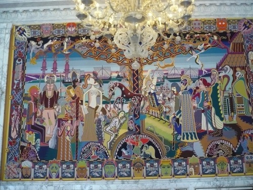 035_7.KreuzSchiffFahrt Schloss 14 Gobelins