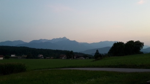 010 Blick auf die Karawanken