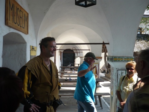 134 Burg HOCHOSTERWITZ Burghof-Empfang