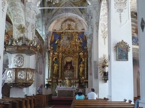 158 OSSIACH a. See STIFTSKIRCHE Altar
