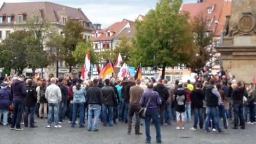 2015.09.16 AfD will Zeichen setzen, aber ... 04 Treff Domplatz