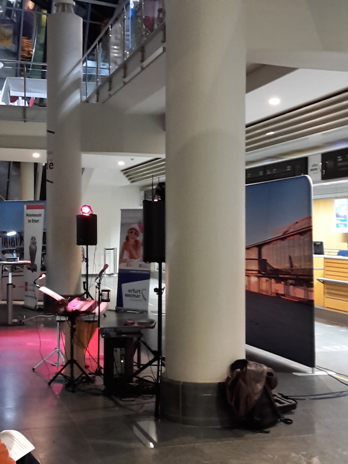 2016-12-09-buchlesung-im-terminal-5