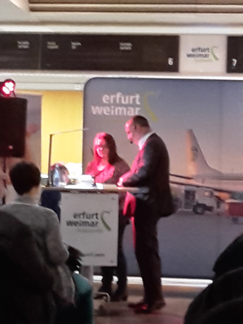 2016-12-09-buchlesung-im-terminal-8