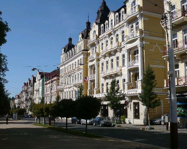 2009-08-16-_02_marienbad-im-sommer