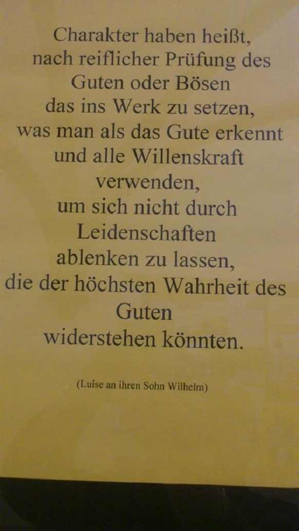 0-anderer-gedanken-_-charakter-nach-ko%cc%88nigin-luise