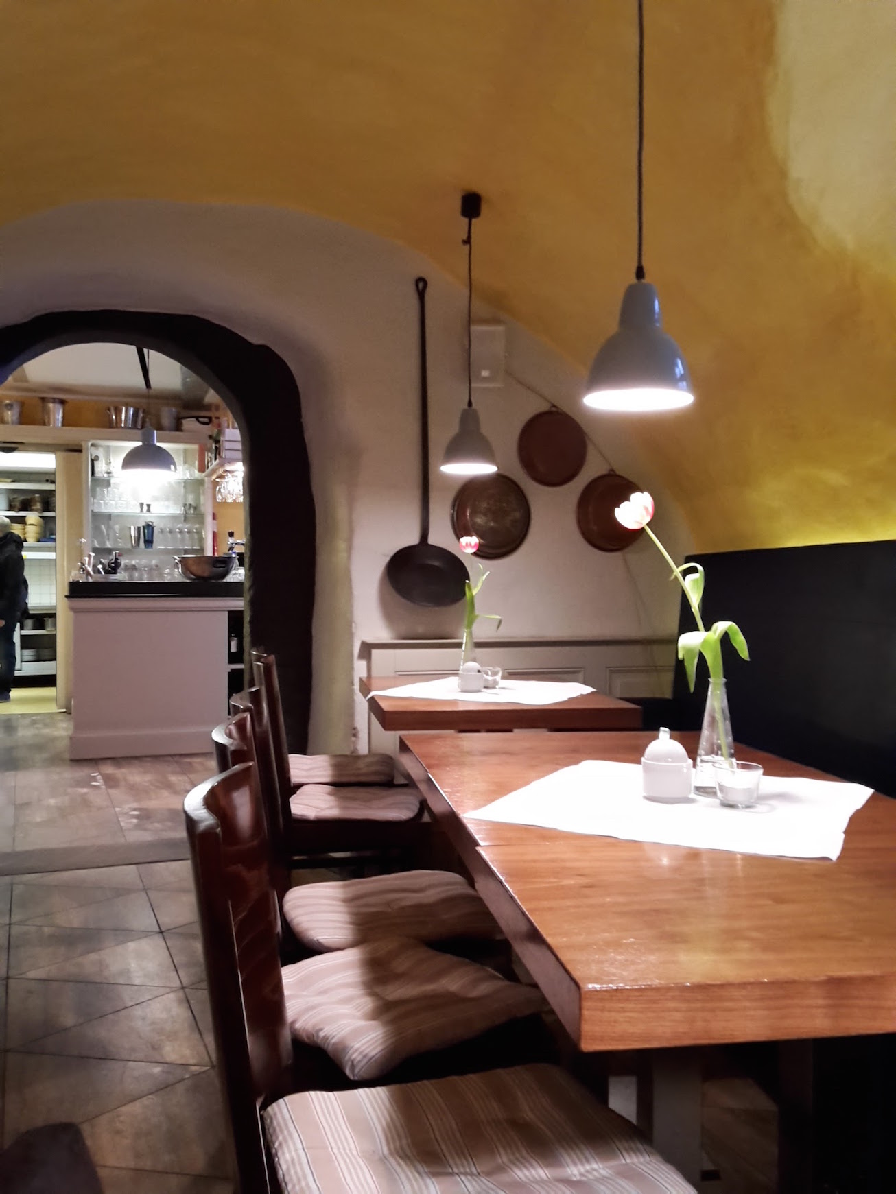 kleinecafehausatmopha%cc%88re