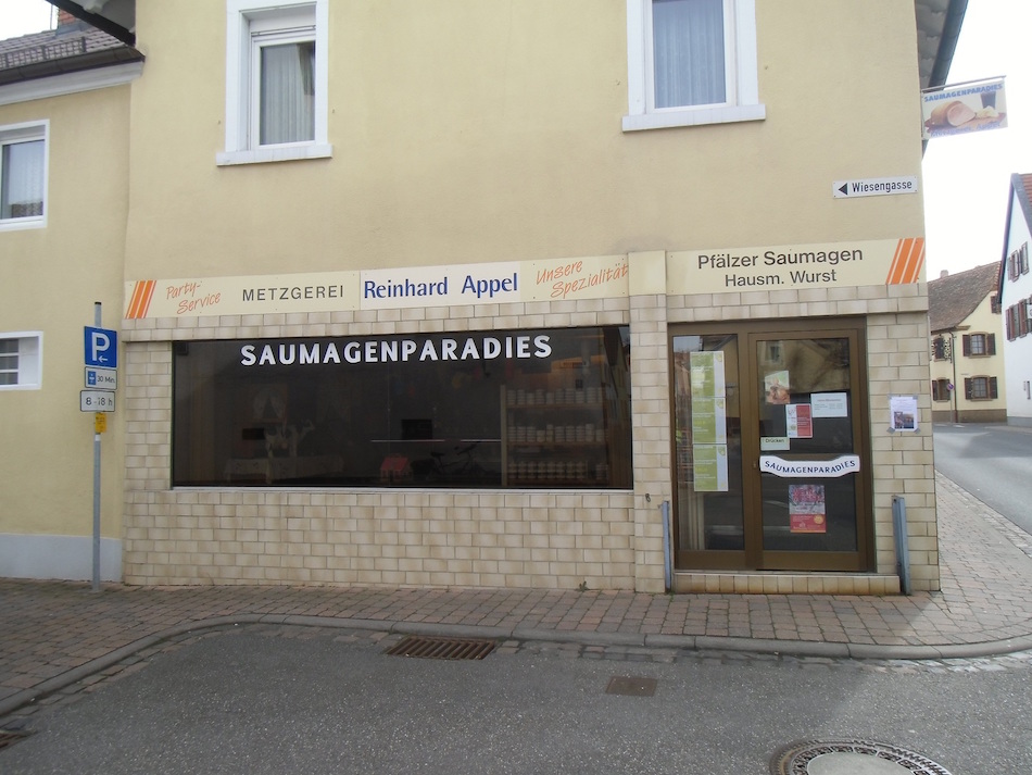 KURIOS 147 PARADIES - saumäßig_Kallstadt_e-e-s