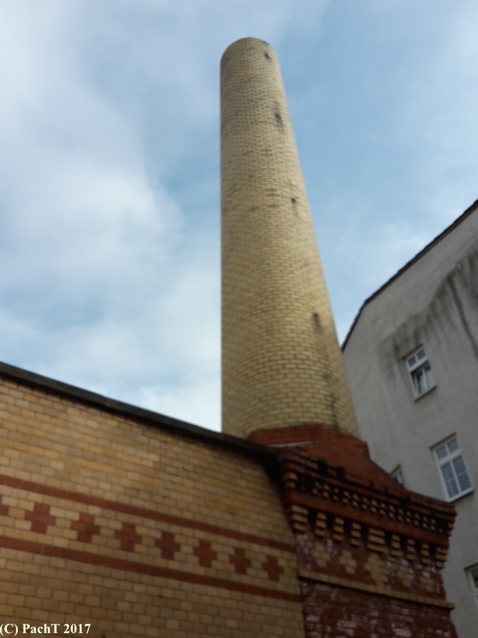 Neuwerkstraße _ Hinterhof PENIS ERFORDIS