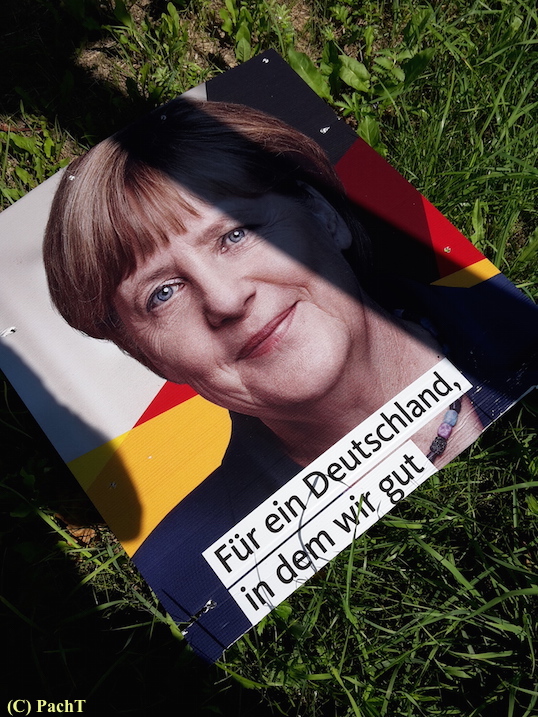 059 Die Kanzlerin schon am Boden