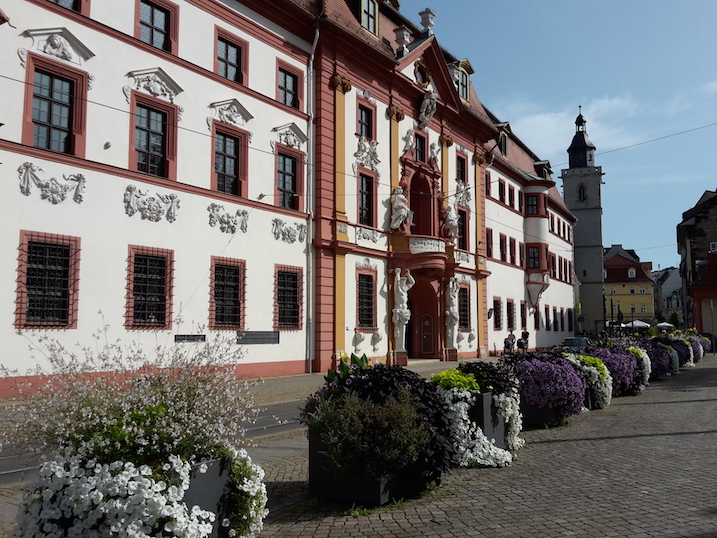Hirschgarten vor Thür. Staatskanzlei u. Wigbertkirche