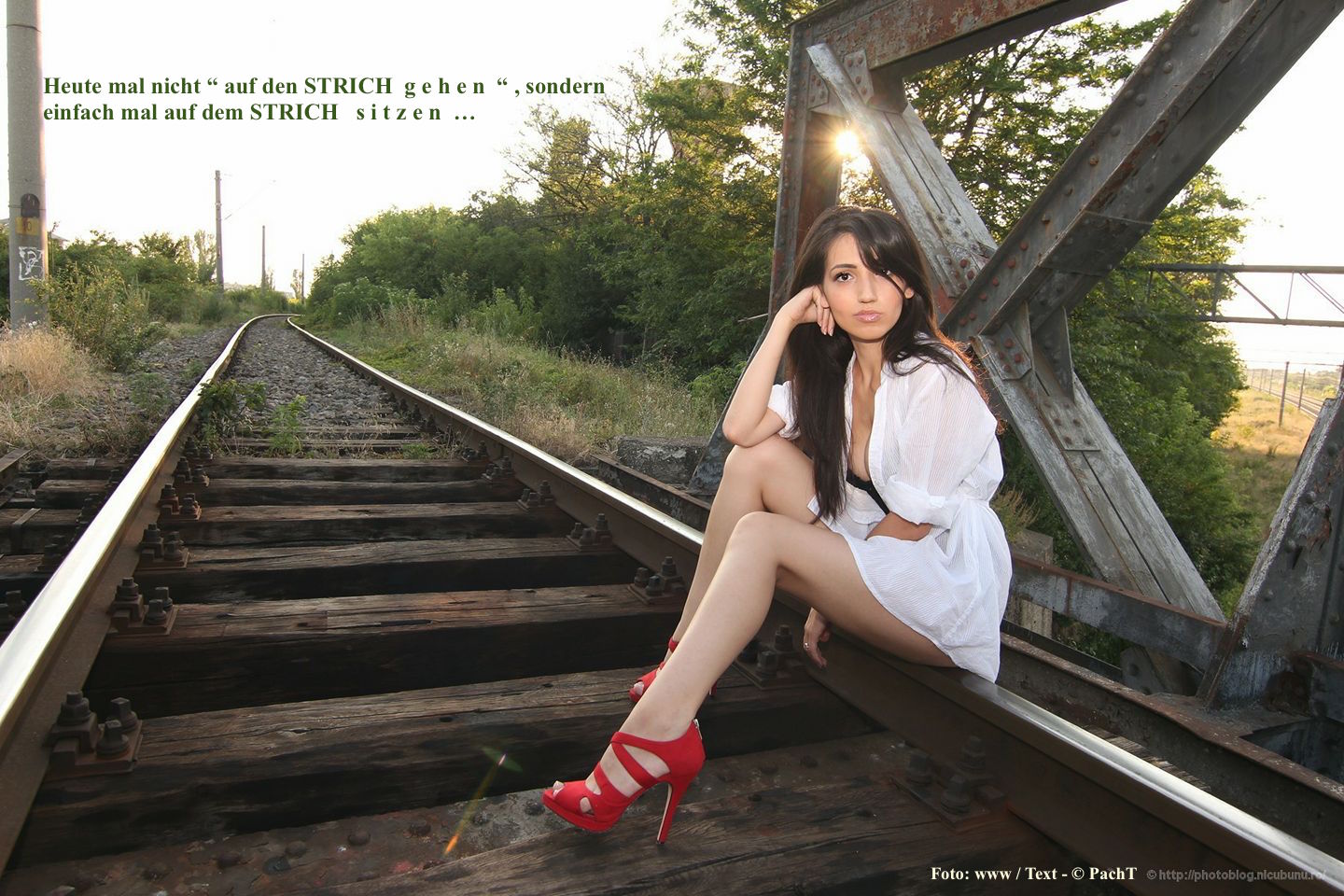 FRAU nicht gehend_sitzend auf dem STRICH
