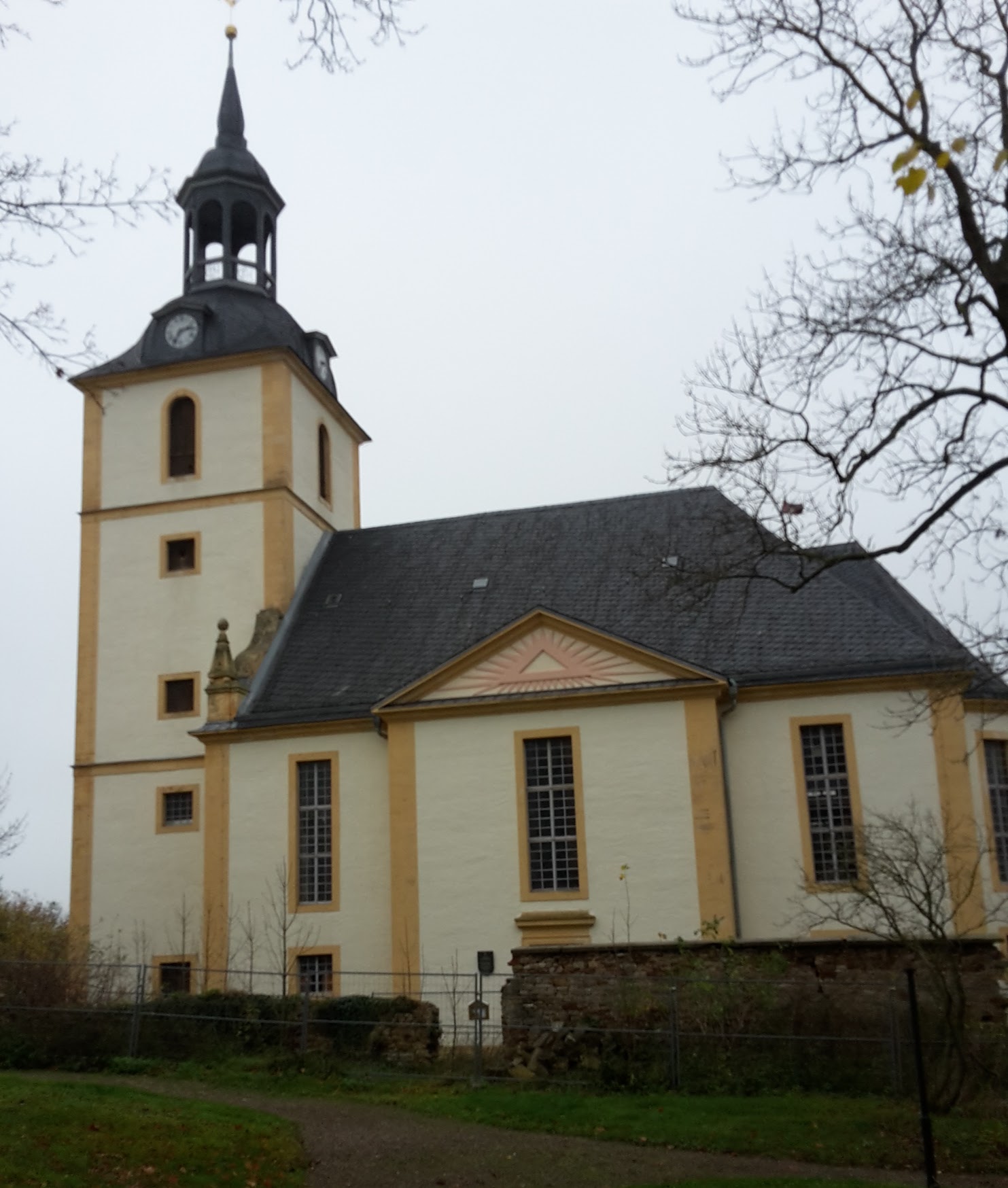 2017.11.07_06 Park und Schloss MOLSDORF Kirche