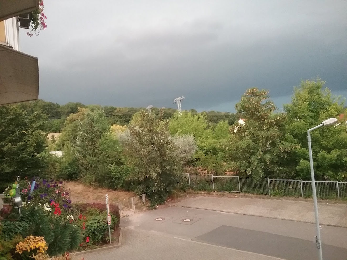 EF-Mdf. Da braut sich was zusammen 2018.08.02_06.36Uhr 1