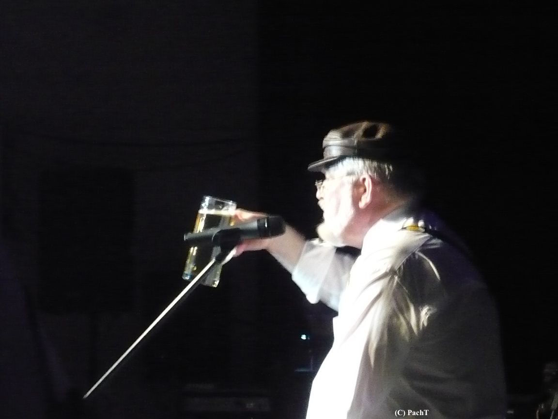 2014.03.01 41.FaCeDu-PrunkSitzung 05 Biertrinker zum 33. Male