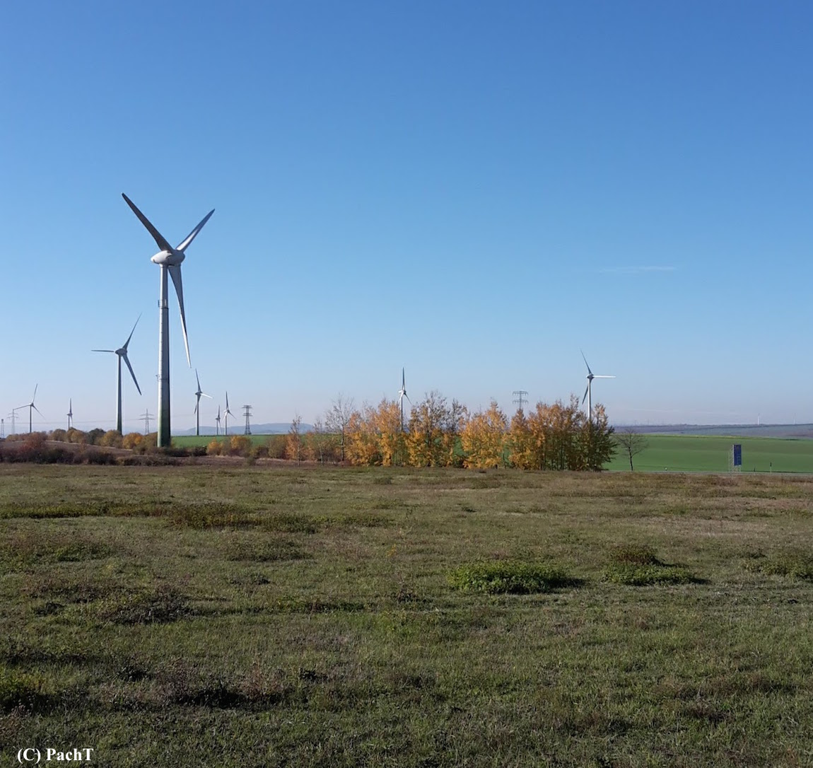 Herbst mit Windrädern 2